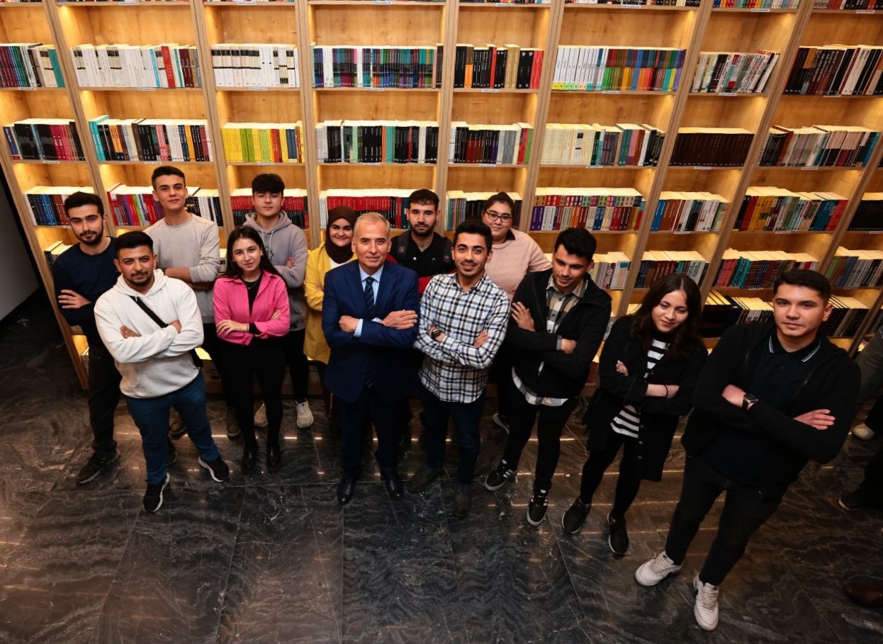 DENİZLİ’DE BİLİM, KÜLTÜR VE SANATIN MERKEZİ OLAN BÜYÜKŞEHİR BELEDİYESİ NİHAT