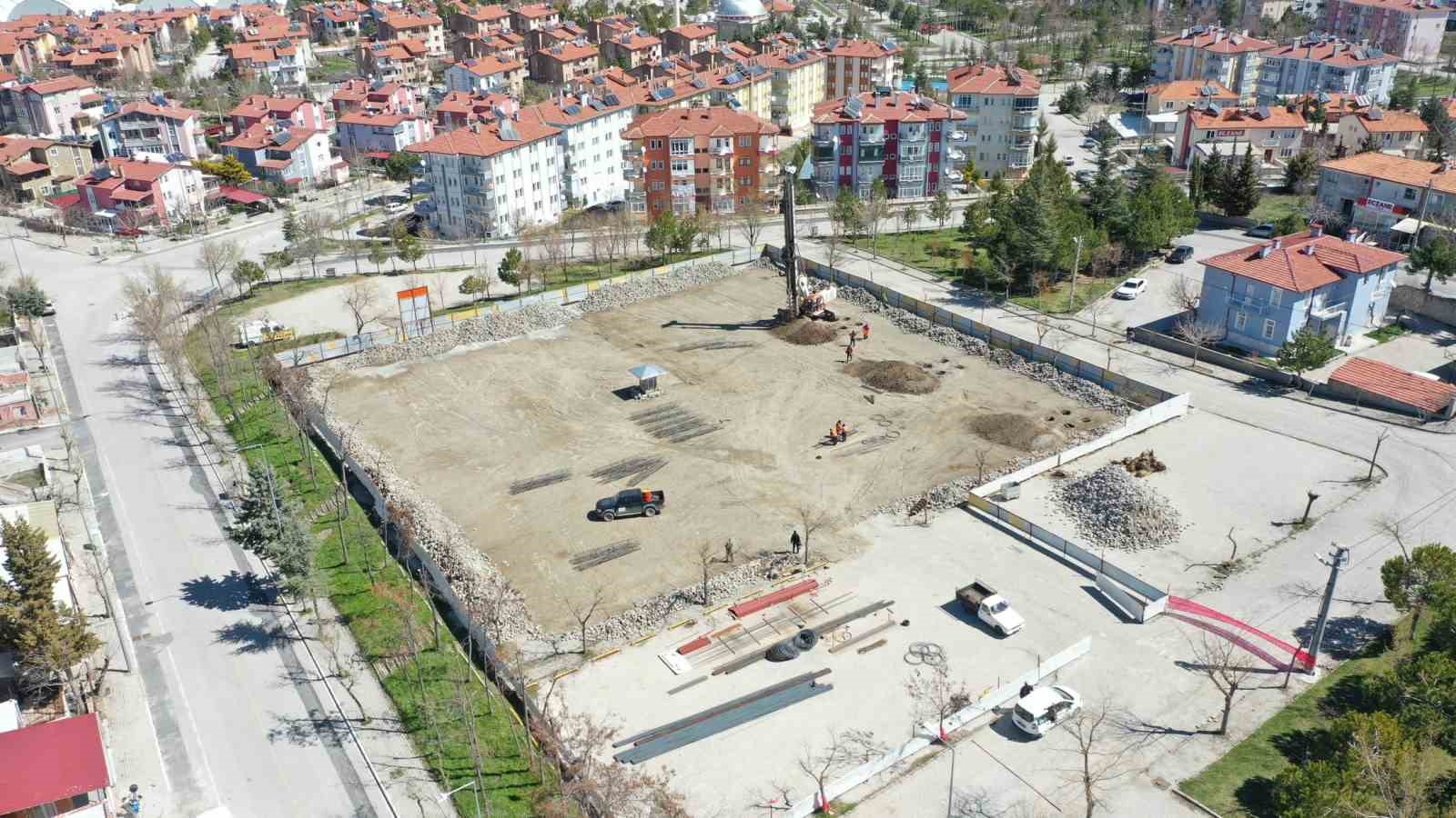 ISPARTA BELEDİYESİ TARAFINDAN BİNBİREVLER MAHALLESİ’NDE ÇATISI GÜNEŞ ENERJİ SANTRALİNE UYGUN