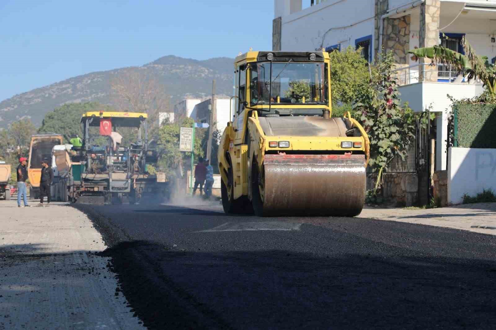 BODRUM BELEDİYESİ, YAZ SEZONU ÖNCESİ YARIMADA GENELİNDE ÇALIŞMALARINA TÜM HIZIYLA