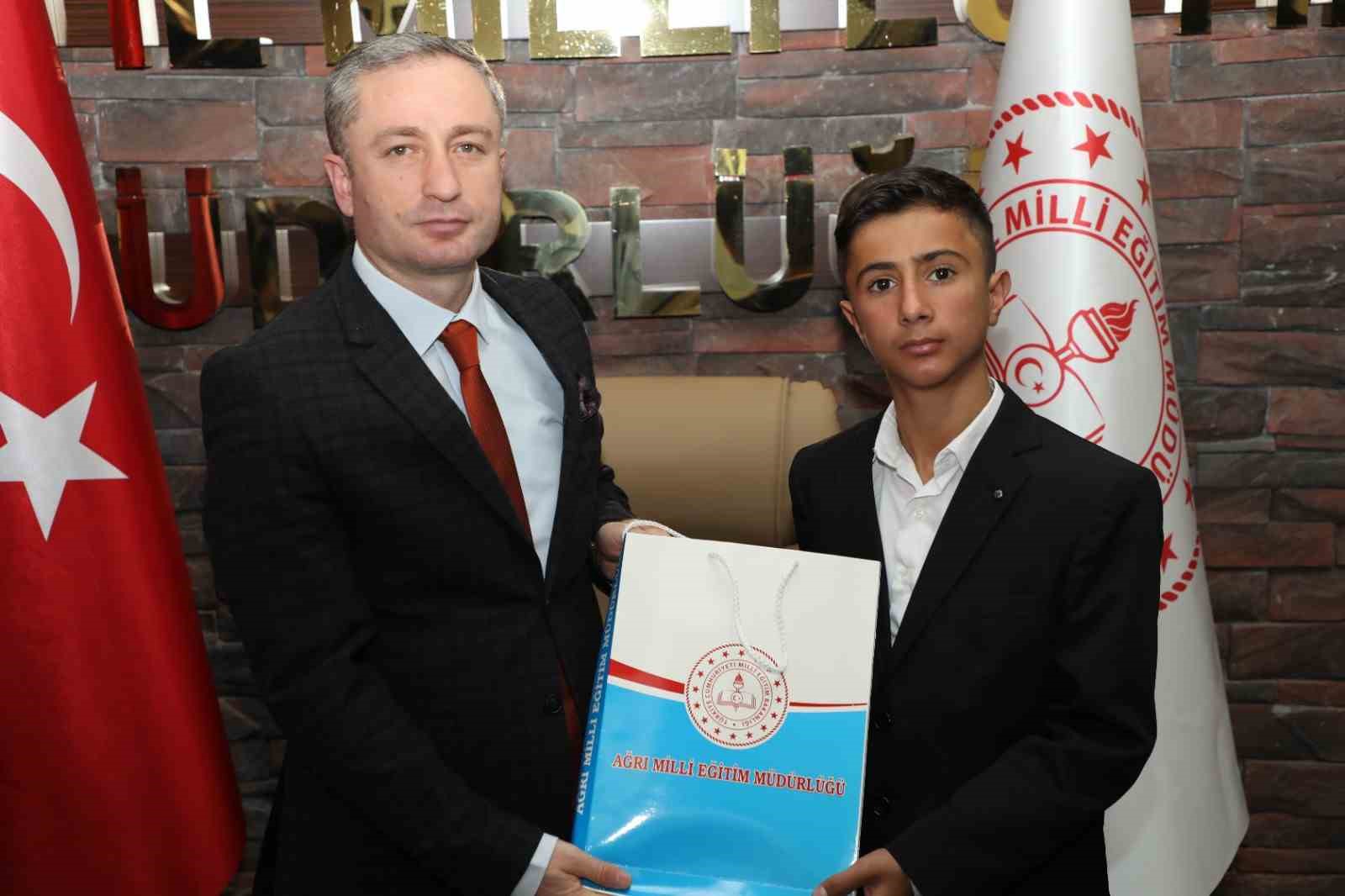 TÜRKİYE BİLİMSEL VE TEKNOLOJİK ARAŞTIRMA KURUMU TARAFINDAN VAN'DA DÜZENLENEN TÜBİTAK