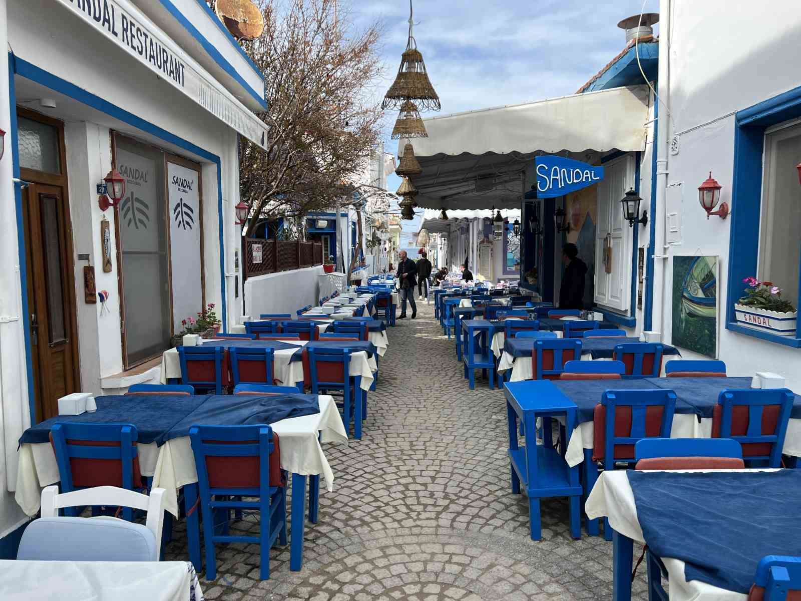 BOZCAADA'DA 3 GÜNLÜK RAMAZAN BAYRAMI TATİLİNDE KONAKLAMA TESİSLERİNDE DOLULUK ORANININ