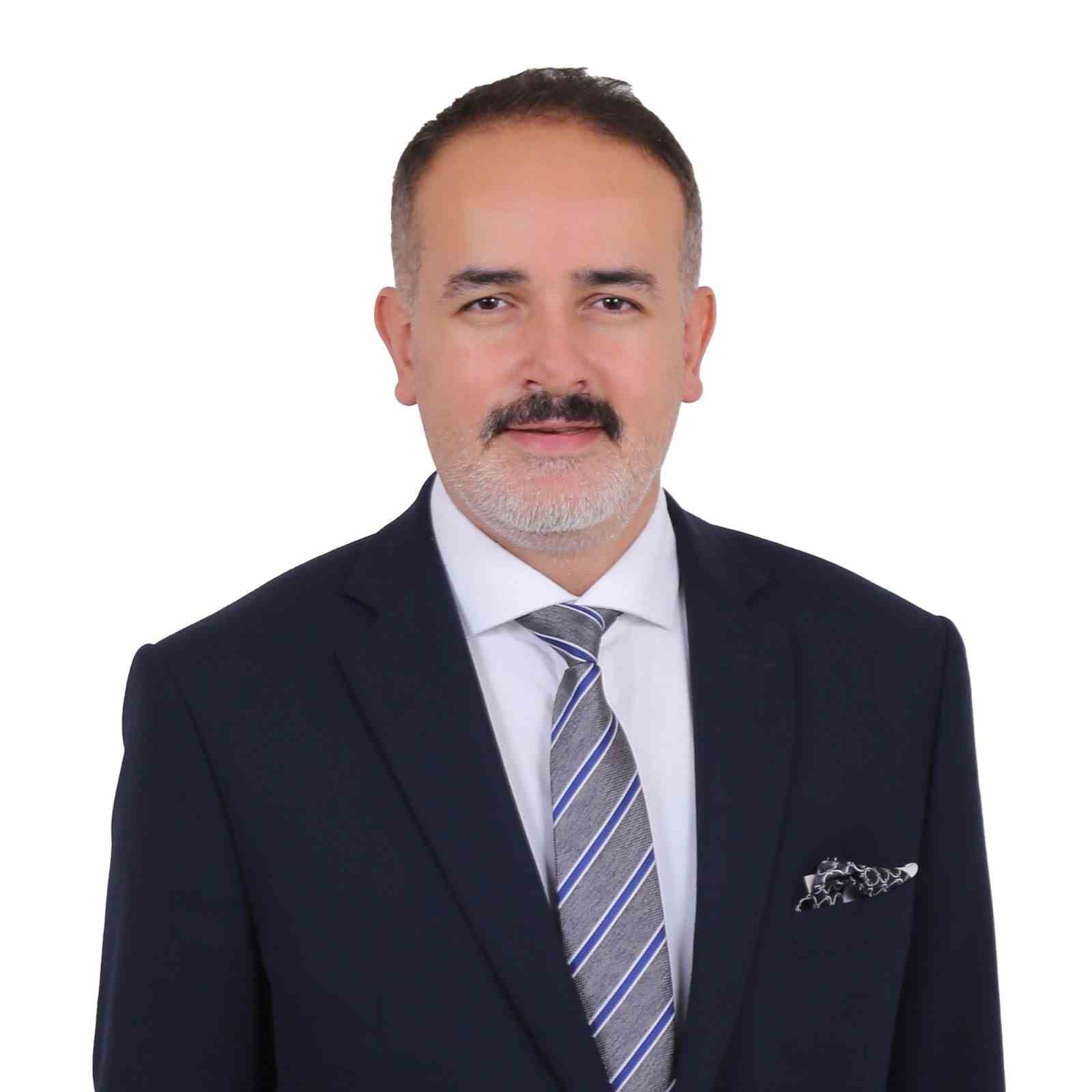 CUMHURİYET ÜNİVERSİTESİ VAKFI OKULLARI KURUCUSU ONUR FERİDUN BOZYİGİT, 23 NİSAN
