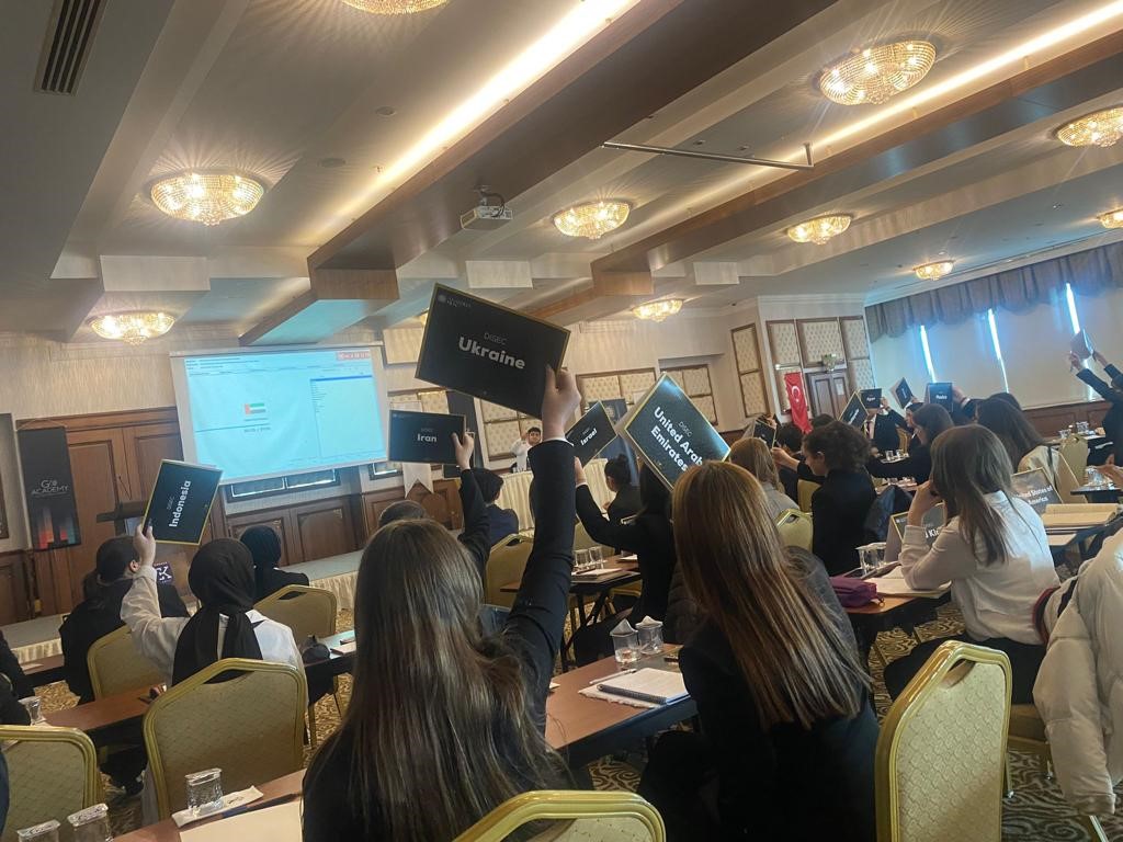 ALTINKÜRE FEN VE ANADOLU LİSESİ ALMUN MODEL BİRLEŞMİŞ MİLLETLER KULÜBÜ