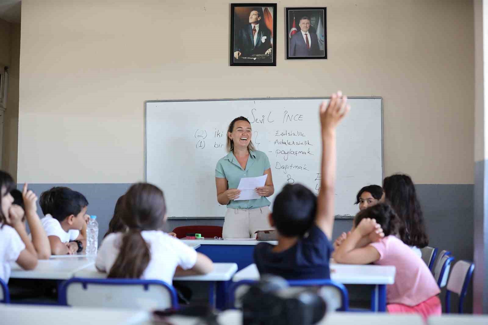 7’DEN 70’E HERKESİN İLGİ ODAĞI OLAN KURSLARDA ÇOCUKLAR KENDİNİ KEŞFEDERKEN