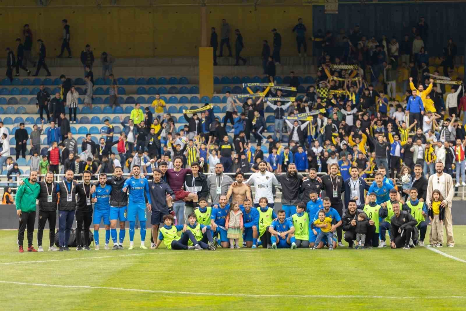 TFF 2. LİG KIRMIZI GRUP EKİPLERİNDEN BUCASPOR 1928, YARIN SAAT