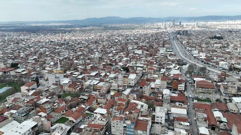 KAHRAMANMARAŞ MERKEZLİ DEPREMLERİN ARDINDAN GÖZLER BÜYÜK MARMARA DEPREMİNE ÇEVRİLDİ. BURSA