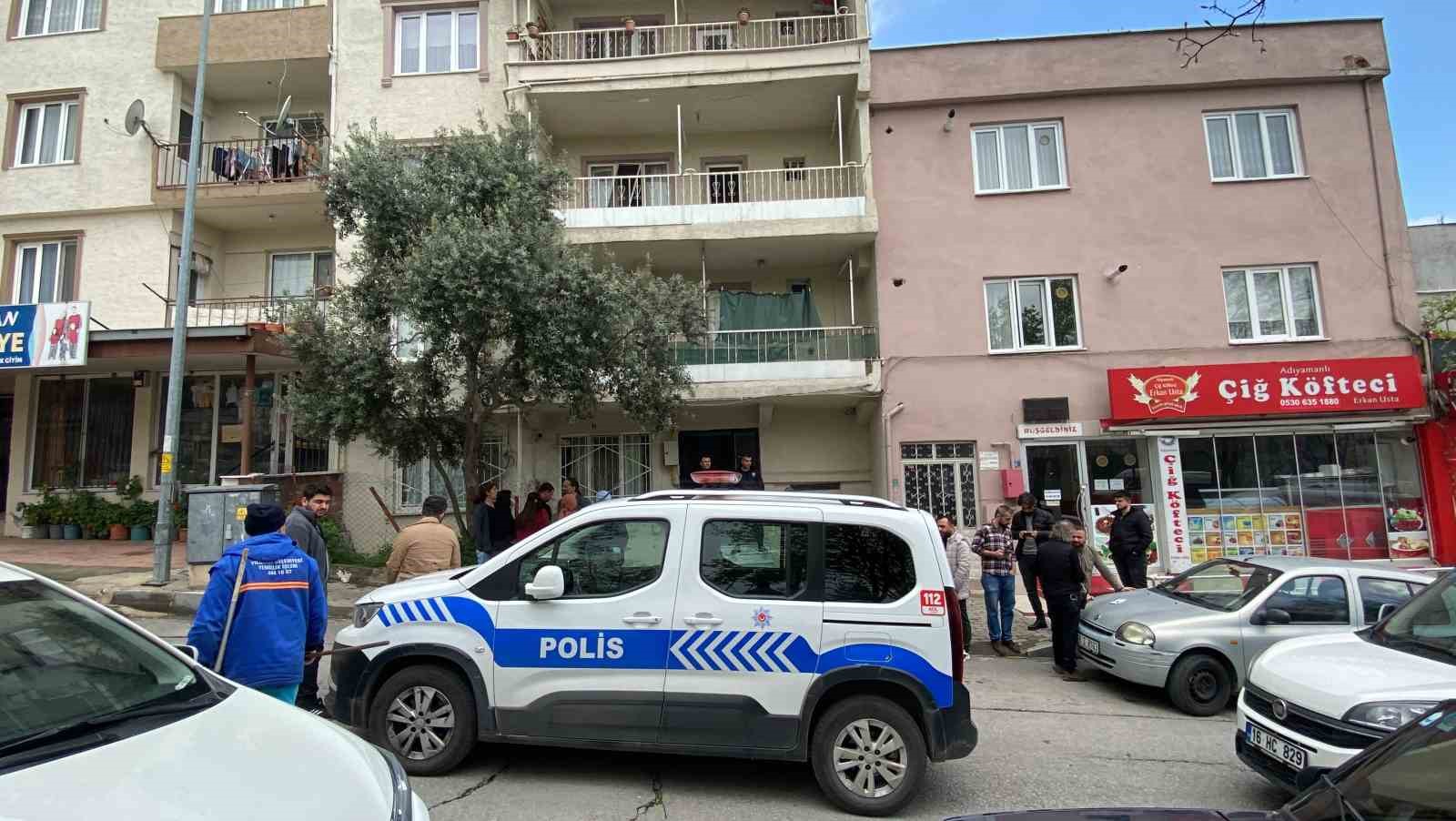 BURSA’DA SAĞLIK MEMURU EVİNDE ÖLÜ BULUNDU