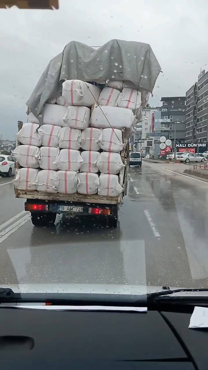 BURSA'DA TEHLİKELİ TAŞIMACILIK KAMERADA