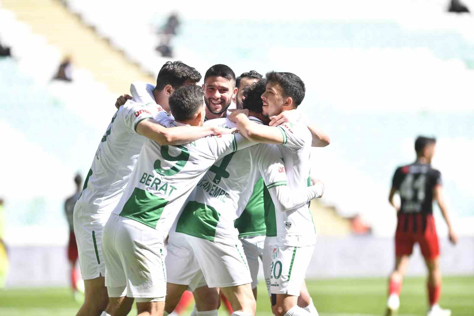 BURSASPOR'U ZORLU FİKSTÜR BEKLİYOR.