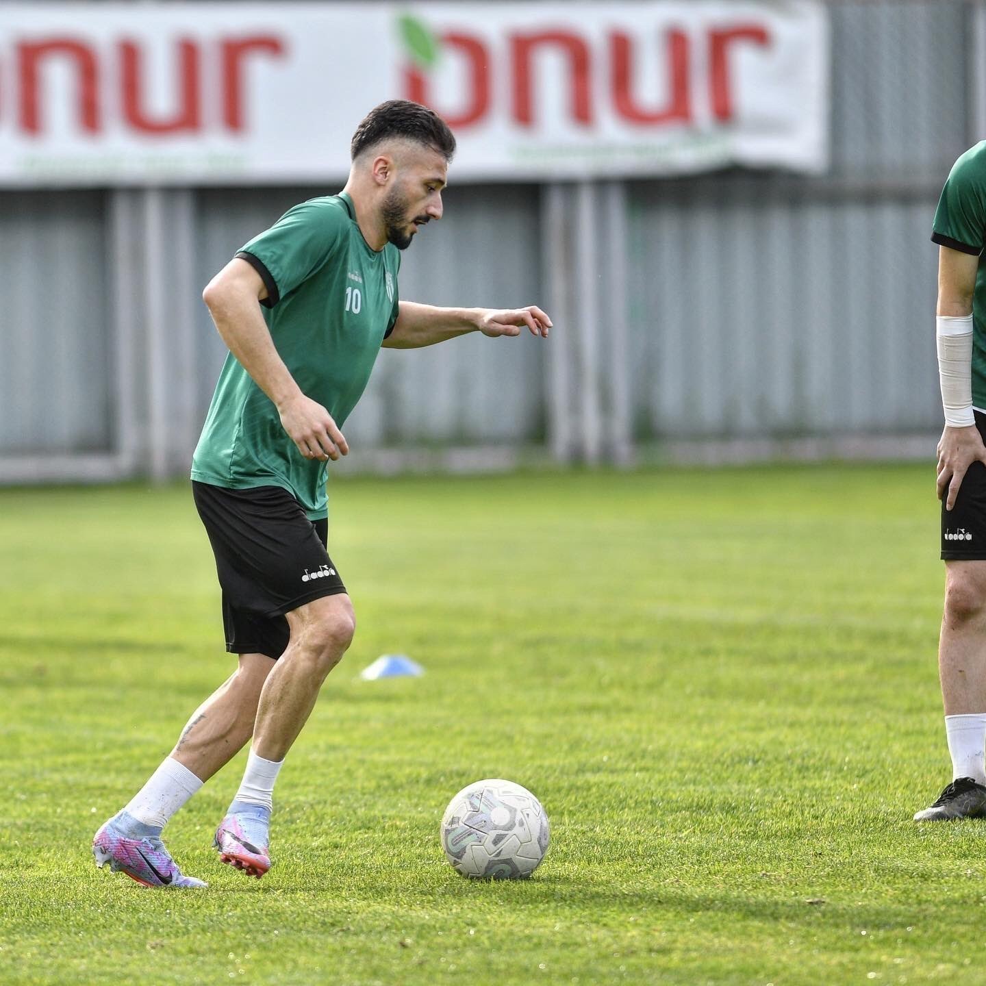 BURSASPOR'DA ISPARTA 32 SPOR MAÇI HAZIRLIKLARI BAŞLADI.