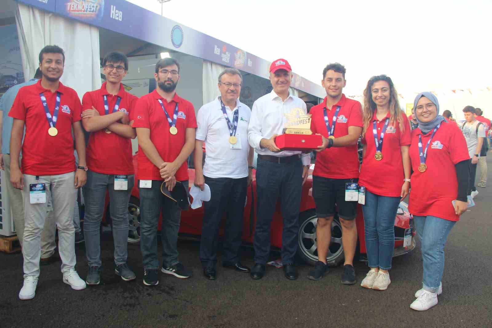 DÜNYANIN EN BÜYÜK HAVACILIK, UZAY VE TEKNOLOJİ ORGANİZASYONLARINDAN BİRİ OLAN