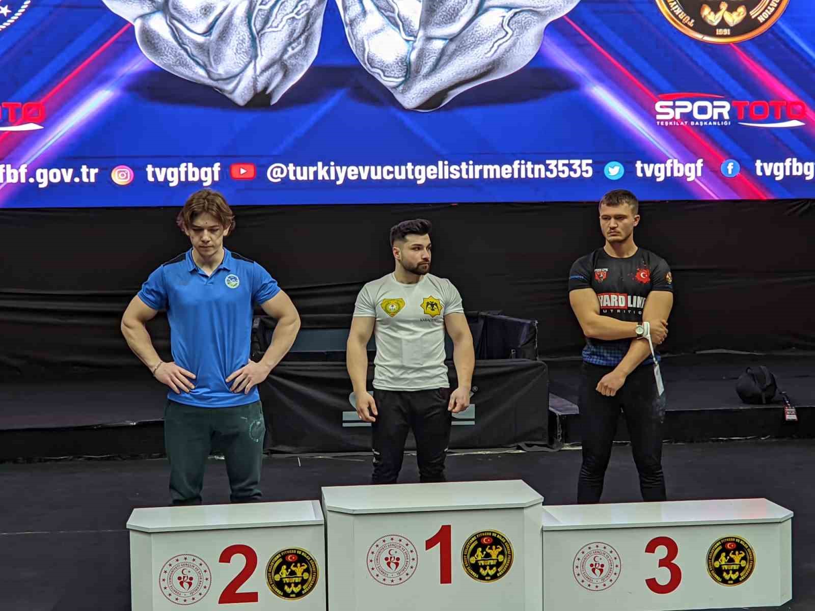 SAKARYA BÜYÜKŞEHİR BELEDİYESİ SPORCUSU, TÜRKİYE BİLEK GÜREŞİ ŞAMPİYONASI VE AVRUPA