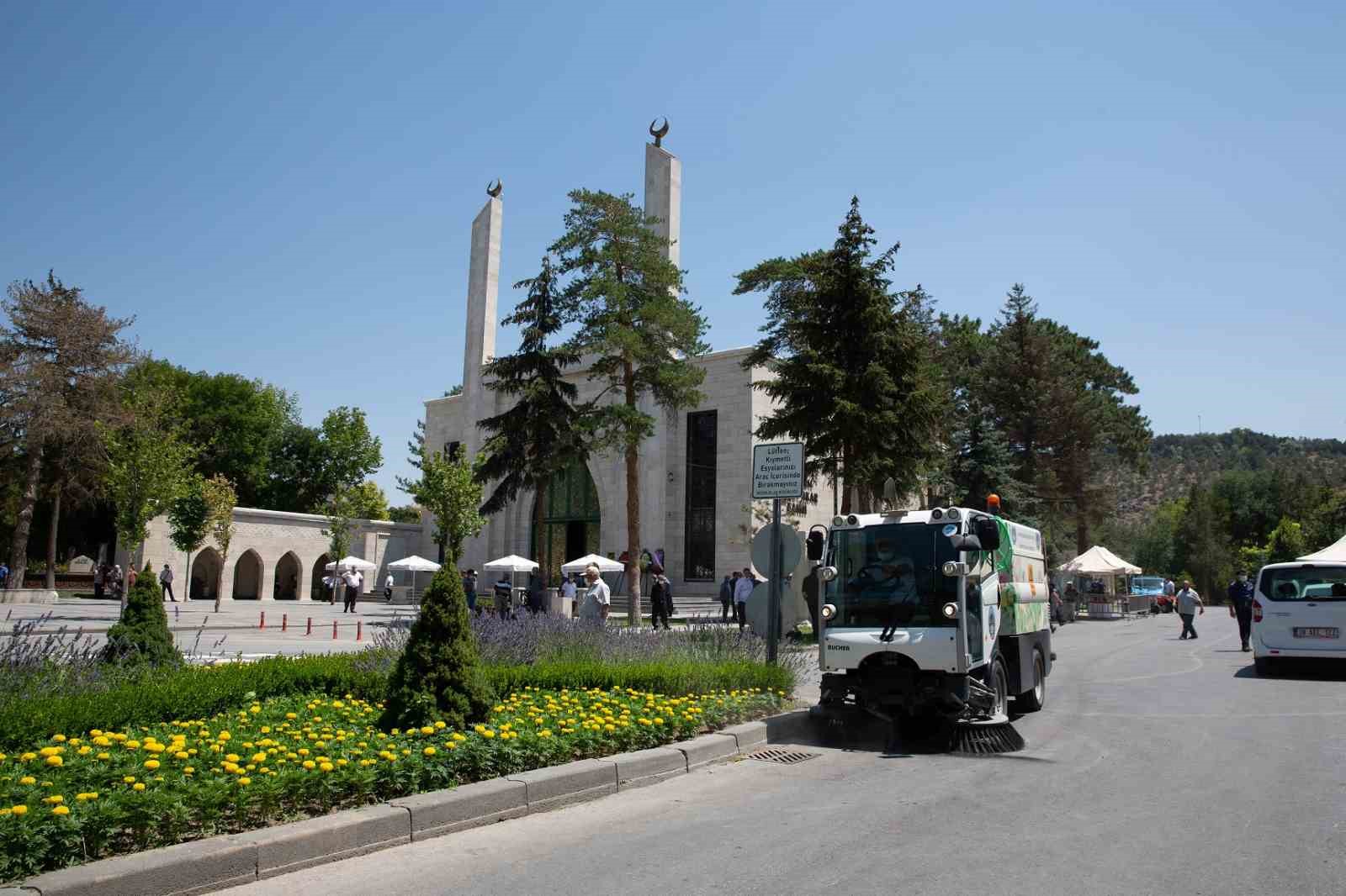 KAYSERİ BÜYÜKŞEHİR BELEDİYESİ, YAKLAŞAN RAMAZAN BAYRAMI DOLAYISIYLA VATANDAŞLARIN BAYRAMLARINI HUZUR