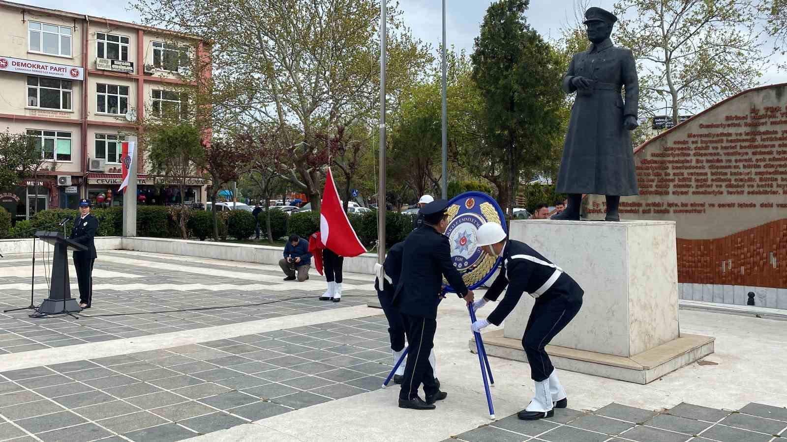 ÇANAKKALE'DE, TÜRK POLİS TEŞKİLATI'NIN 178'İNCİ YILDÖNÜMÜ ATATÜRK ANITI’NDA DÜZENLENEN ÇELENK