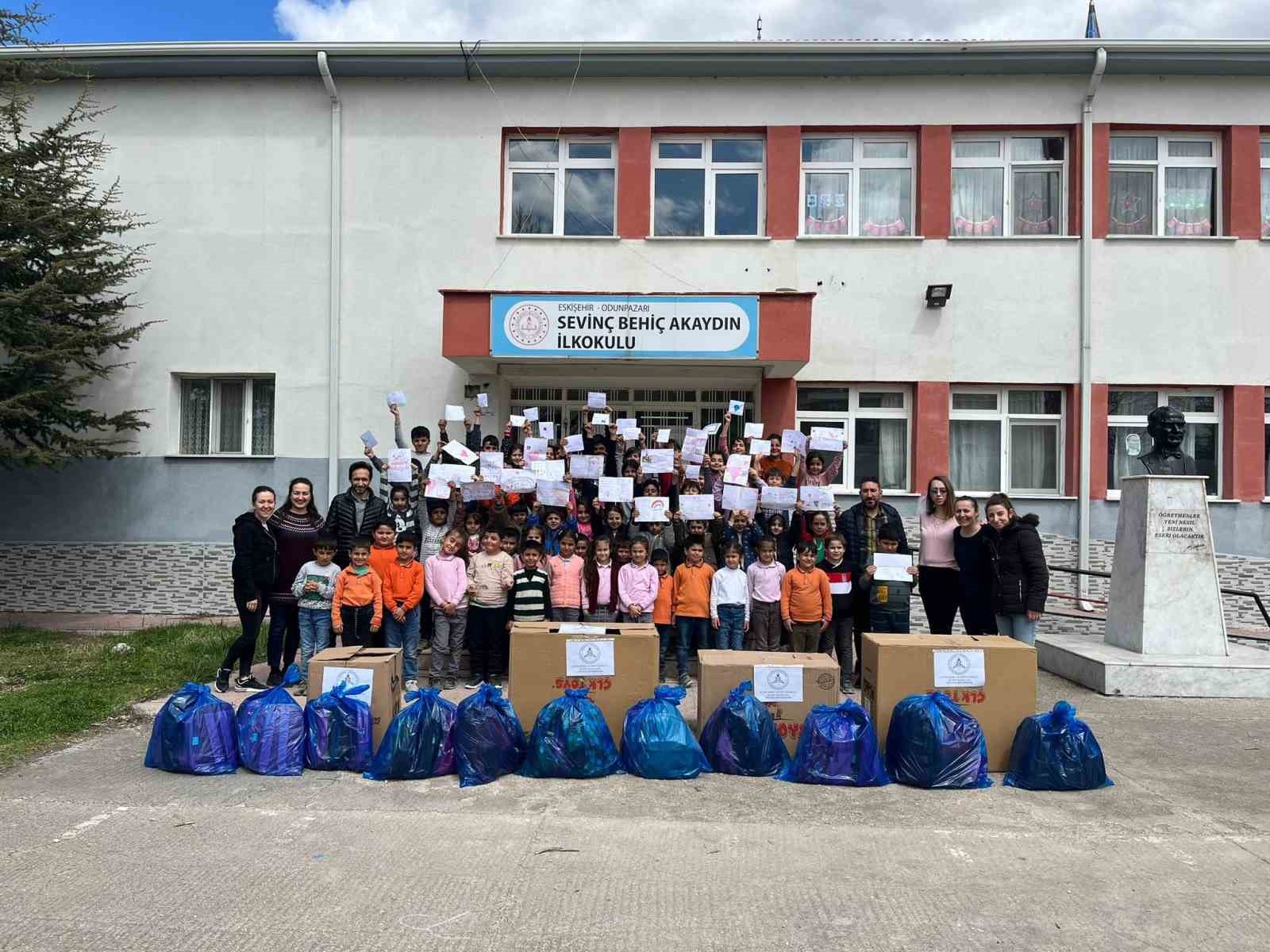ESKİŞEHİR’DEKİ OKULLAR, ÇEDES PROJESİ ÇERÇEVESİNDE DEPREM BÖLGESİNDEKİ KARDEŞ OKULLARA İHTİYAÇ