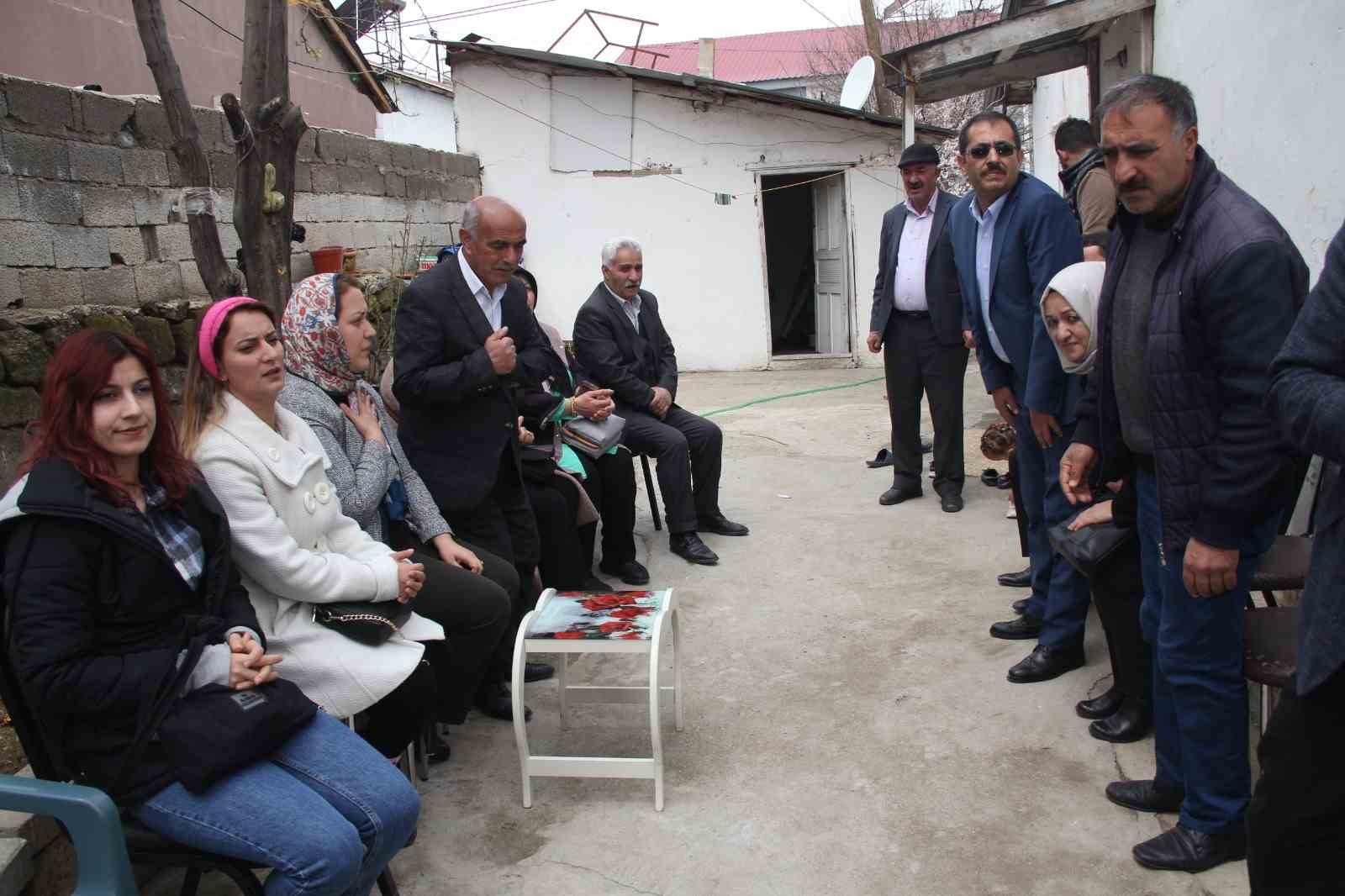 AK PARTİ ERZURUM MİLLETVEKİLİ ADAYI AV. AYŞE DENİZ ÇELİK, DÜNKÜ