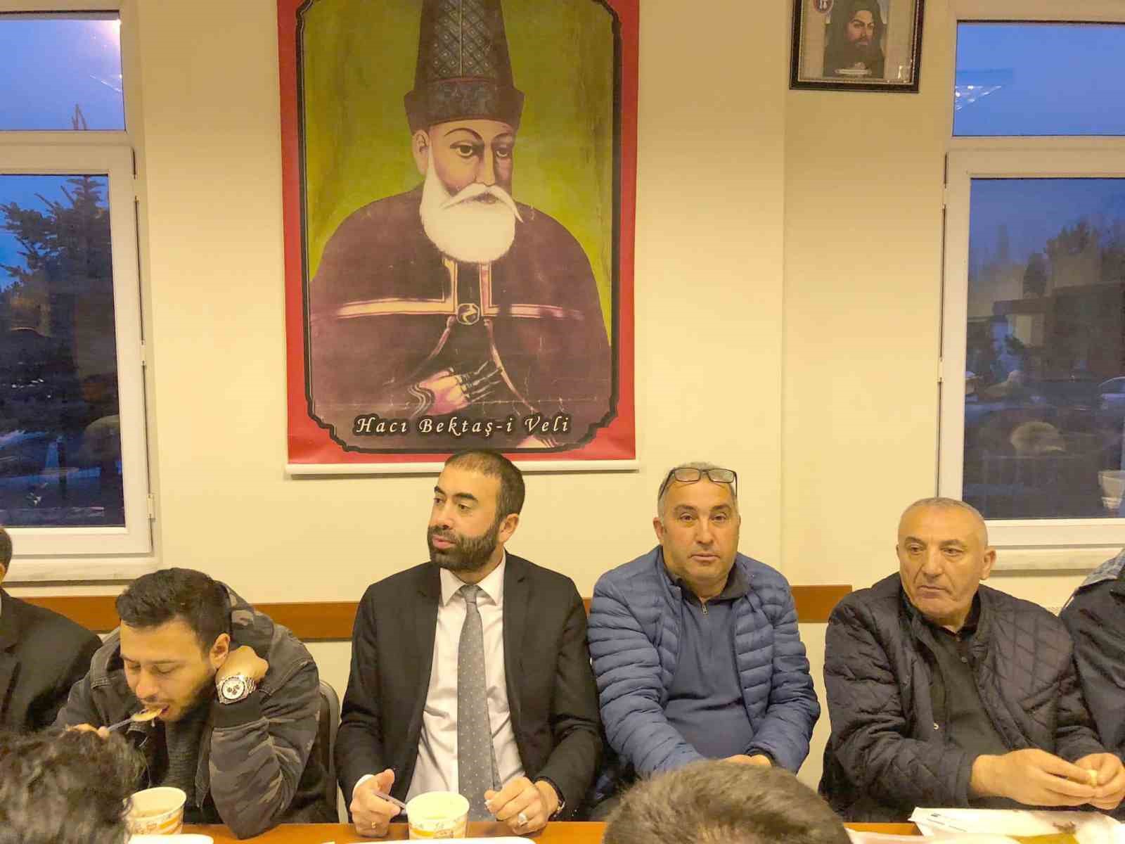 CEMEVİNDE İFTAR SOFRASI KURULDU
