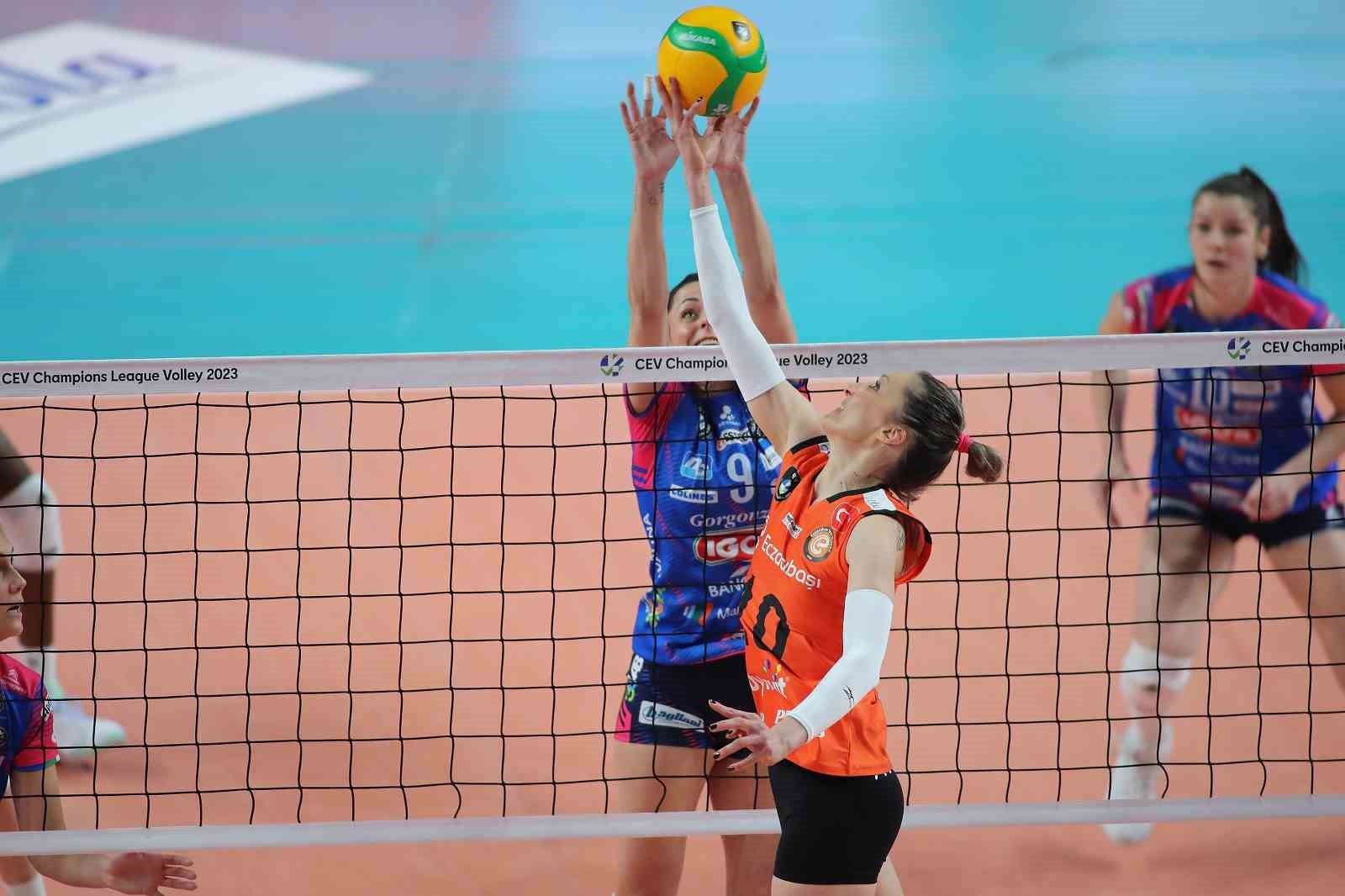 2023 CEV ŞAMPİYONLAR LİGİ YARI FİNAL İLK MÜCADELESİNDE DEPLASMANDA İTALYA