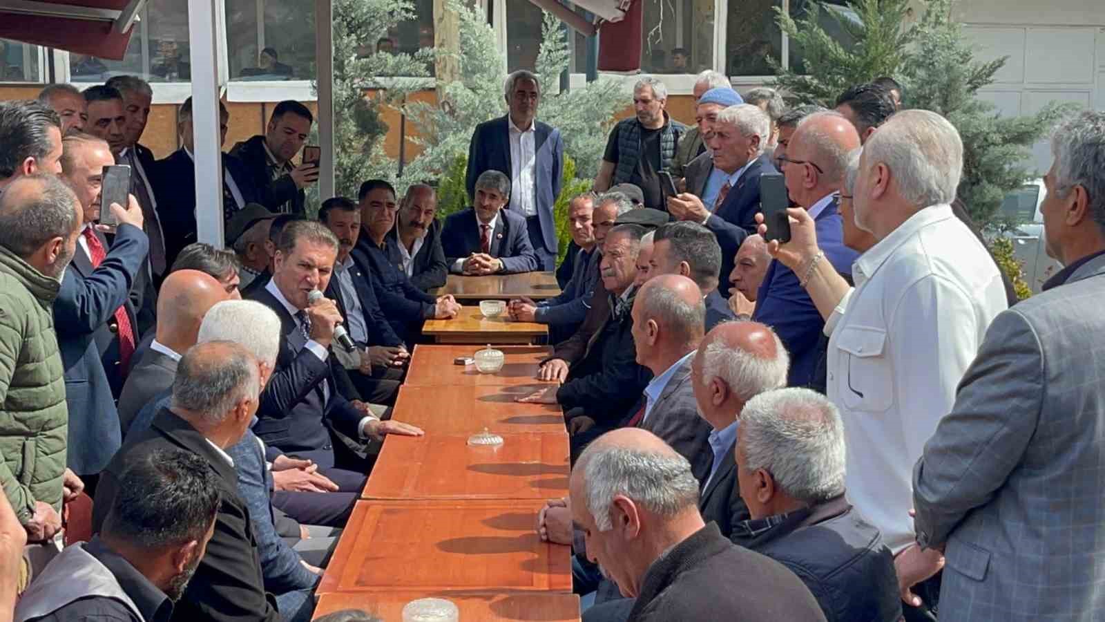 CHP ERZİNCAN MİLLETVEKİLİ ADAYI SARIGÜL, BAYRAM NEDENİYLE BİR DİZİ ZİYARETTE