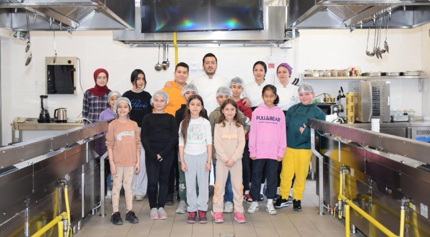 ANADOLU ÜNİVERSİTESİ ÇOCUK EĞİTİMİ UYGULAMA VE ARAŞTIRMA MERKEZİ, TÜRK DÜNYASI