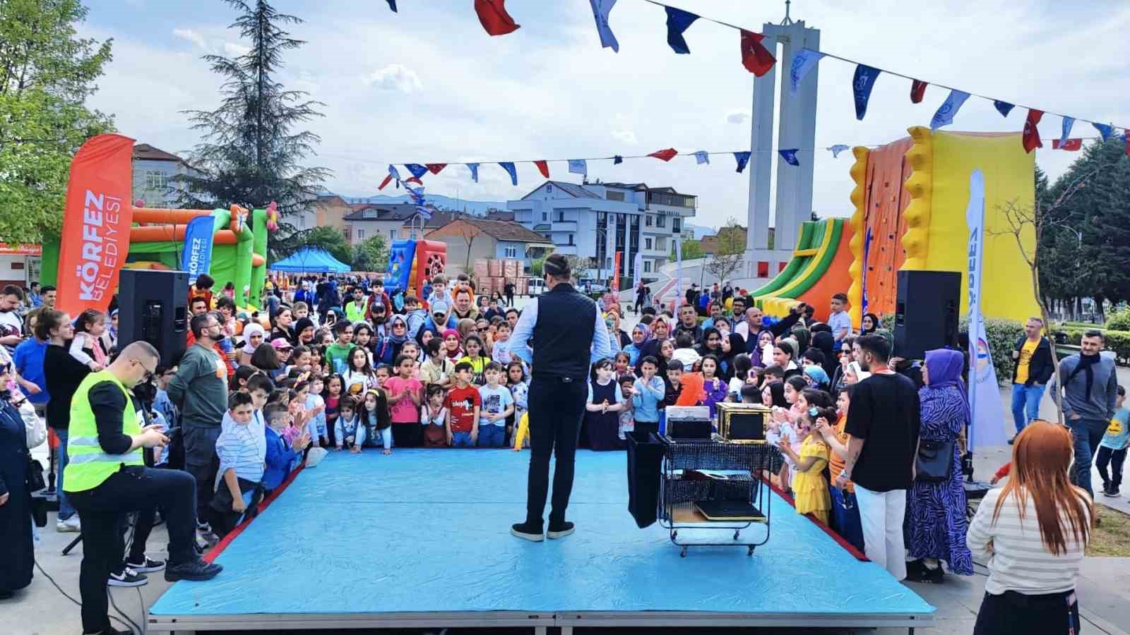 KÖRFEZ BELEDİYESİ 23 NİSANDA ÇOCUKLARA ÇİFTE BAYRAM YAŞATTI. KURULAN OYUN