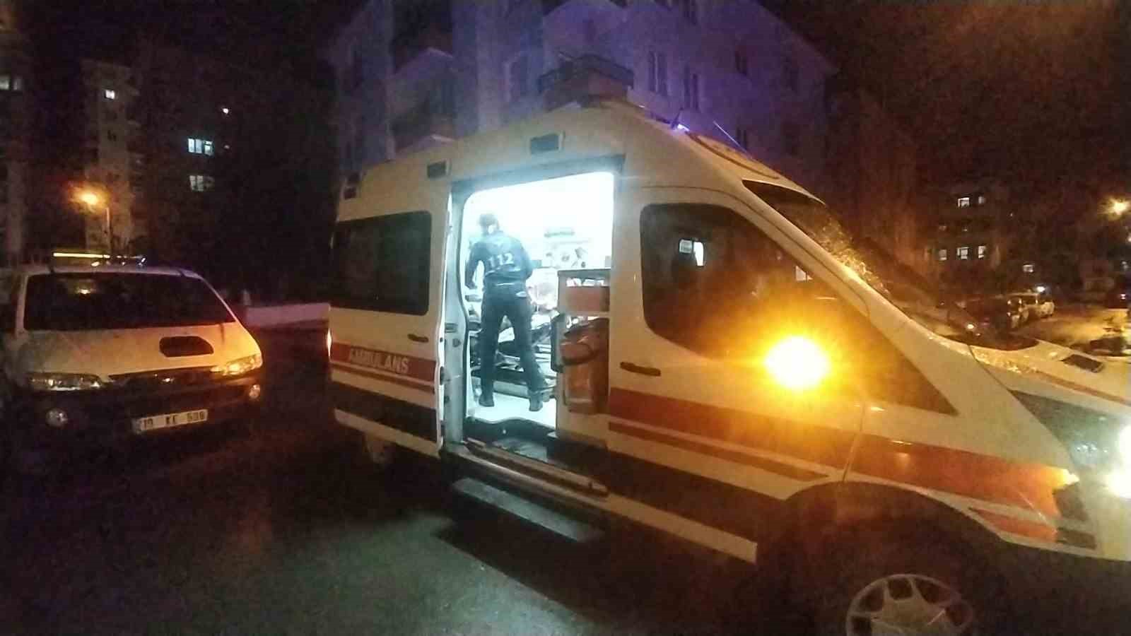 YARALI MEMDUH O.E. AMBULANSLA HASTANEYE KALDIRILDI