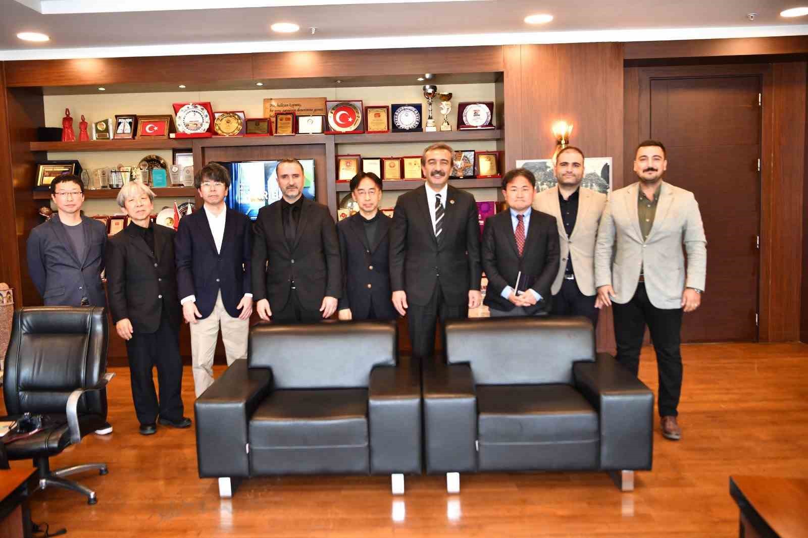 DEPREM BÖLGESİNDE İNCELEMELERDE BULUNMAK ÜZERE TÜRKİYE’YE GELEN JAPON HEYETİNE, ÇUKUROVA