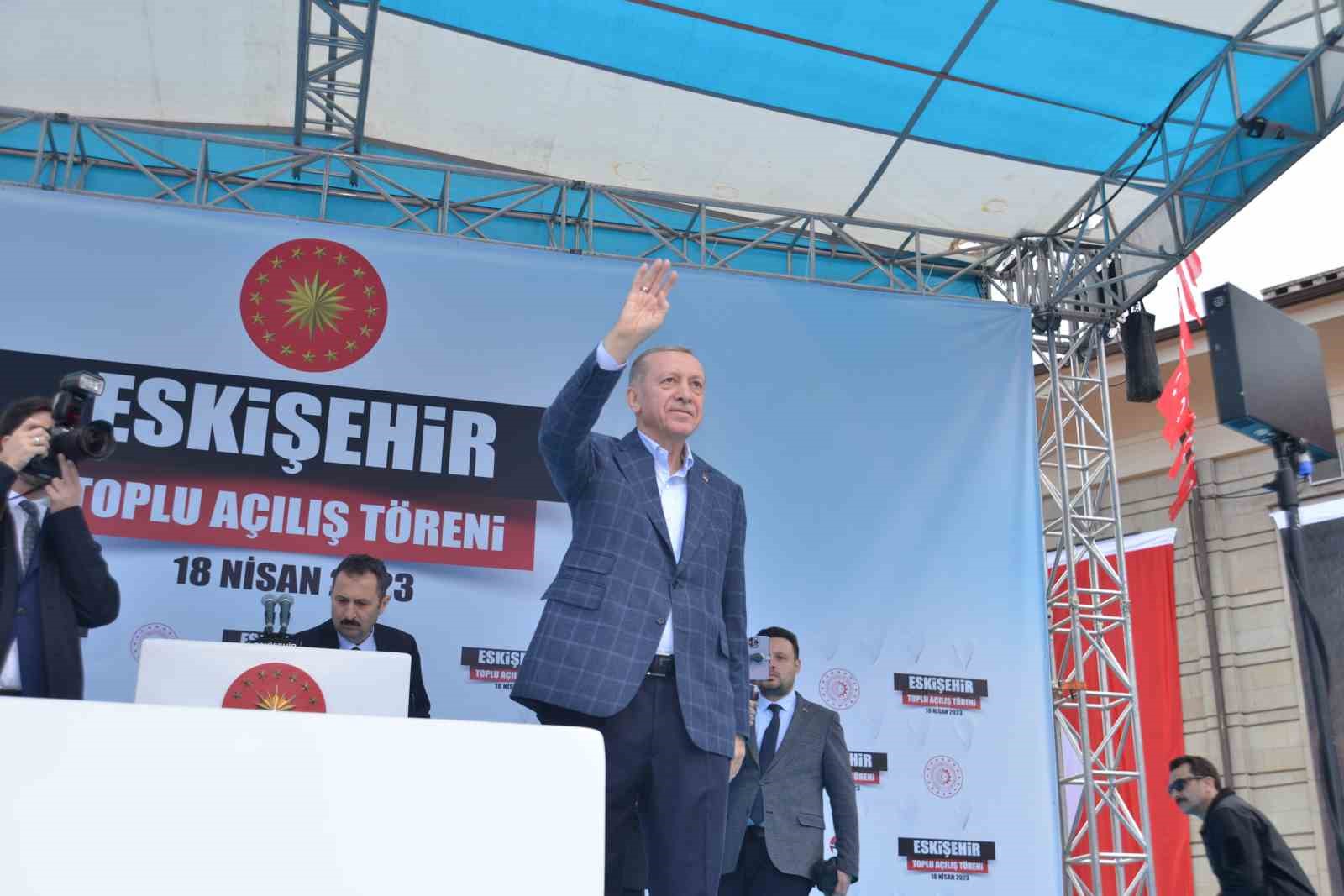 CUMHURBAŞKANI RECEP TAYYİP ERDOĞAN