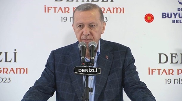 CUMHURBAŞKANI RECEP TAYYİP ERDOĞAN, 29 EKİM BULVARINDA GERÇEKLEŞTİRDİĞİ MİTİNG ARDINDAN