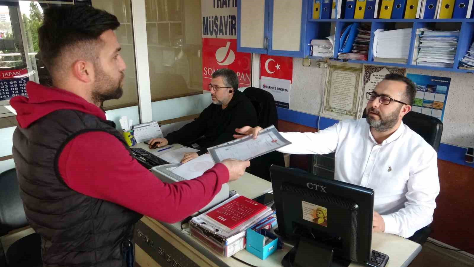 6 ŞUBAT’TA TÜRKİYE’Yİ YASA BOĞAN DEPREMİN ARDINDAN ÜLKE GENELİNDE EVLERE