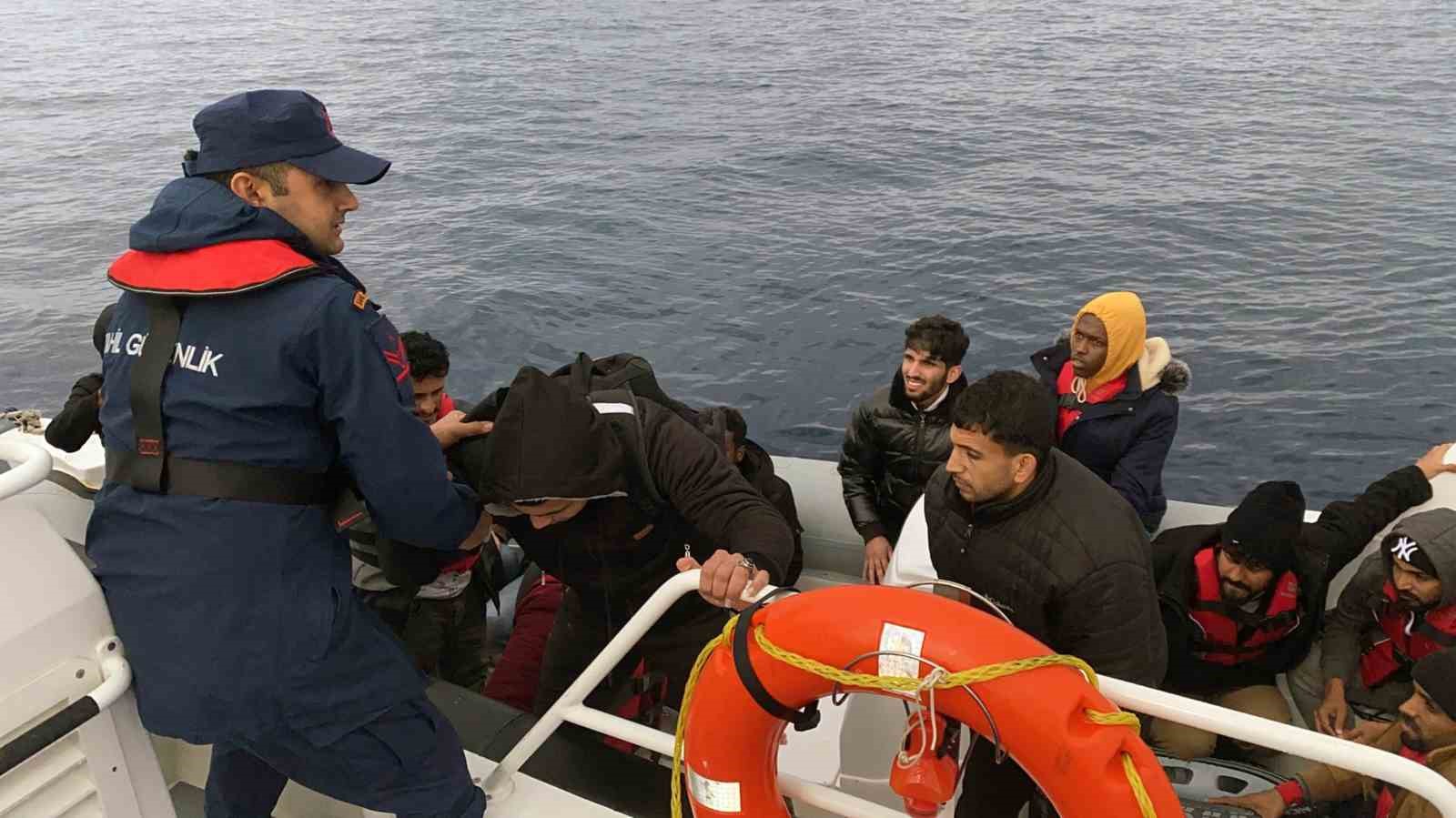 DATÇA’DA 31 DÜZENSİZ GÖÇMEN KURTARILDI