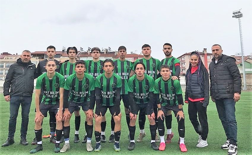 OKUL SPOR FAALİYETLERİ ÇERÇEVESİNDE DÜZENLENEN GENÇ ERKEKLER FUTBOL TURNUVASININ DENİZLİ