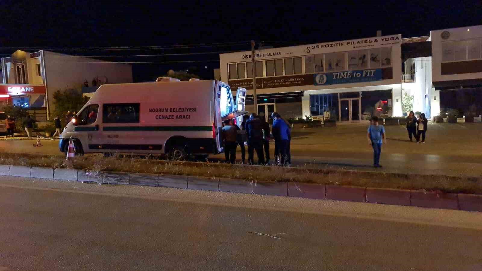 DEPREMZEDE OLARAK DİYARBAKIR’DAN BODRUM’A GELEN SEYFETTİN ÖZDEMİR (34) KARŞIDAN KARŞIYA