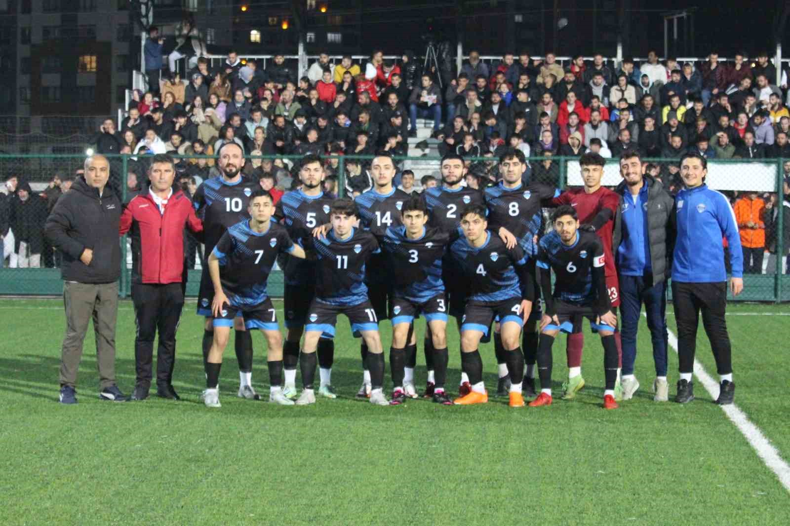 DEVELİGÜCÜ VE KAYSERİ ATLETİKSPOR YARIN OLAY-OUT MAÇINDA KARŞI KARŞIYA GELECEKLER.