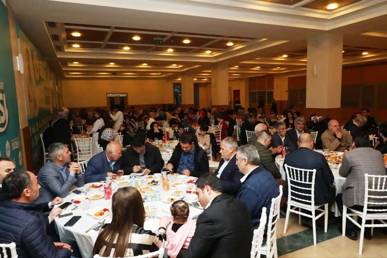 DİLOVASI BELEDİYESİ, İLÇEDE FAALİYET GÖSTEREN DİLOVASI ENGELLİLER DERNEĞİ ÜYELERİ VE