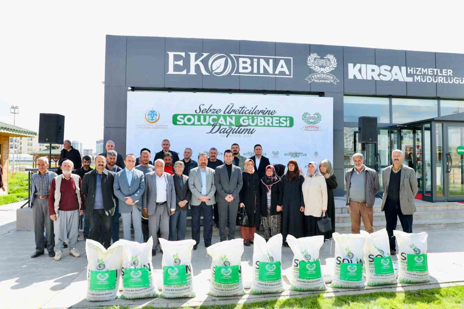 DİYARBAKIR YENİŞEHİR BELEDİYESİ, NEV BAHÇE’DE ÜRETİM YAPAN 100 ÇİFTÇİYE, 100