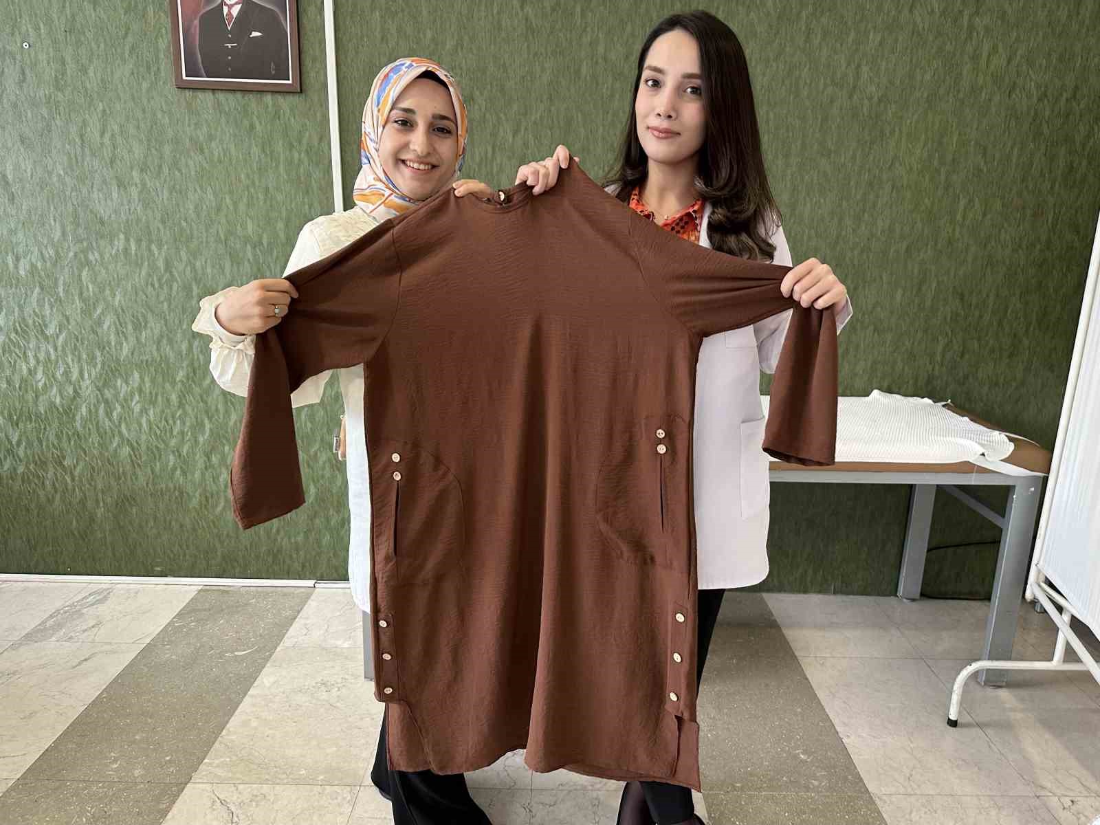 PELİN GENÇER VE KÜBRA TEKAY