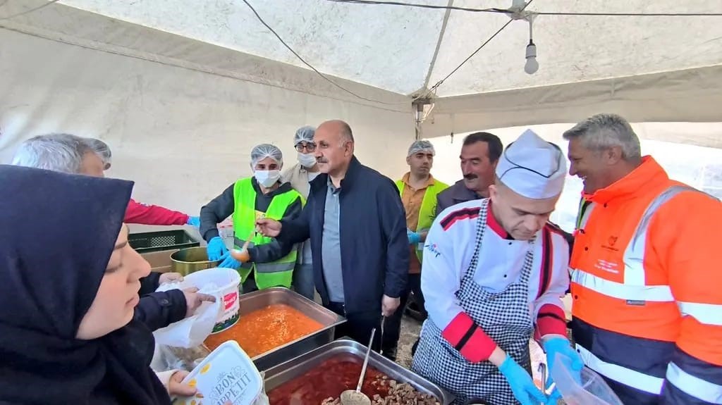 MALATYA’NIN İLÇESİNDE KAHRAMANMARAŞ MERKEZLİ DEPREMLERDE HAYATLARINI KAYBEDENLER İÇİN  MEVLİD-İ