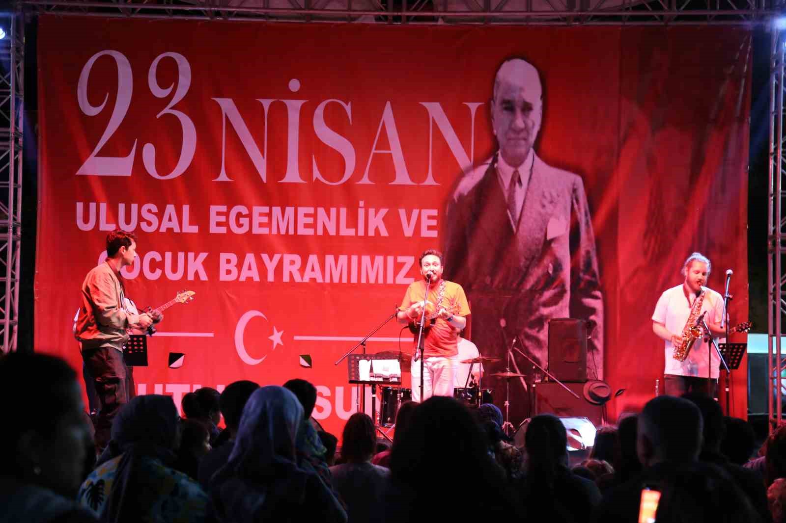 23 NİSAN ULUSAL EGEMENLİK VE ÇOCUK BAYRAMI, DÖŞEMEALTI’NDA KARNAVAL HAVASINDA