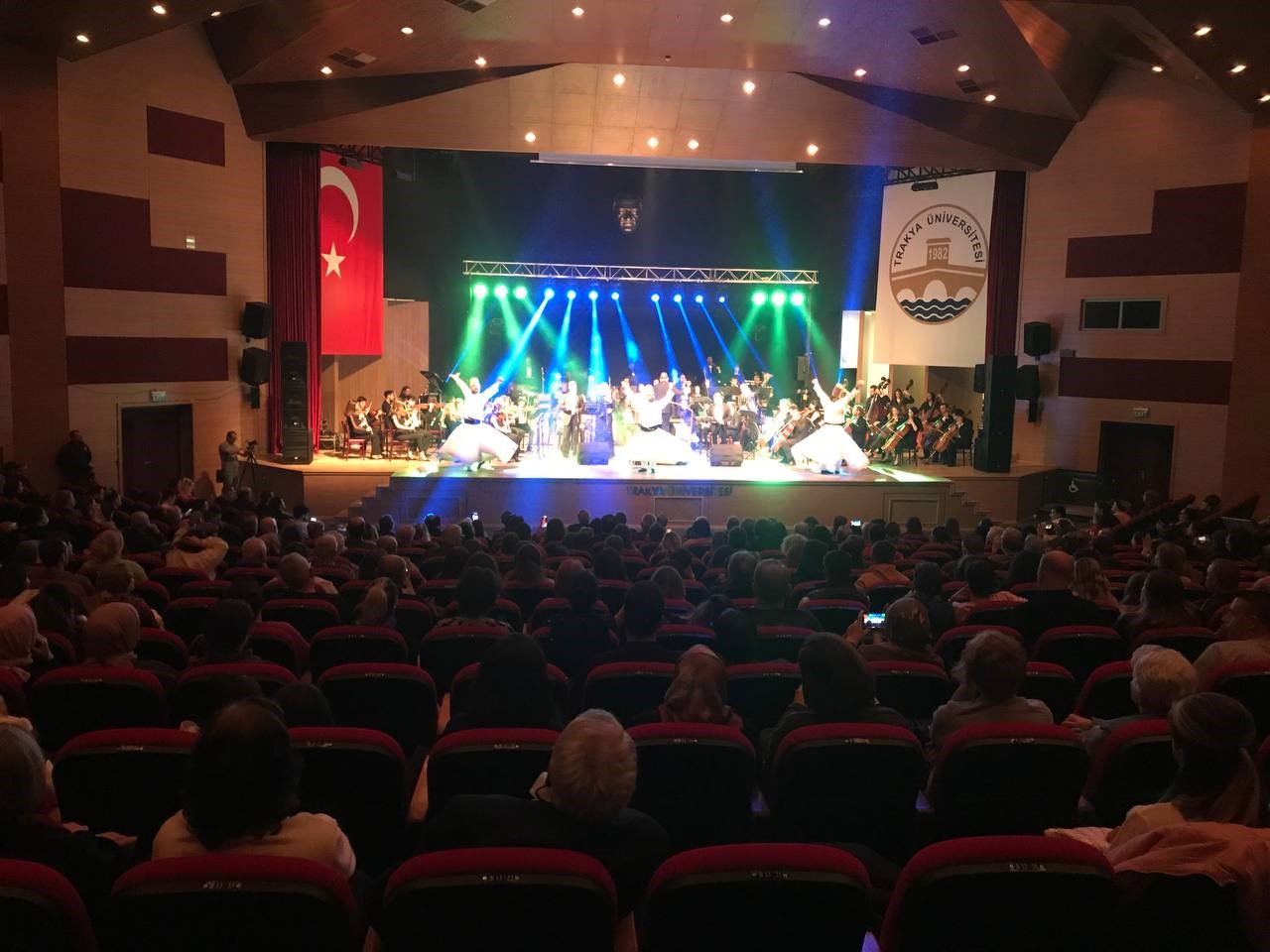 EDİRNE’DE "SENFONİ İLE İLAHİLER" KONSERİ