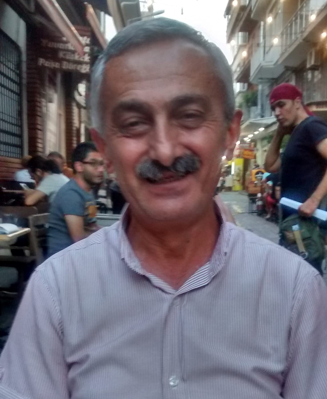 EFELER BELEDİYESİ KÜLTÜR VE SOSYAL İŞLER MÜDÜRÜ MÜNİR ALİKOÇ, GEÇİRDİĞİ