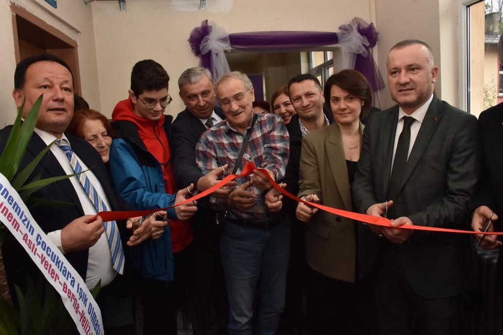 ERNES CANİKLİ’NİN ANISINI YAŞATMAK ÜZERE KEŞAP YOLAĞZI İLKOKULU VE ORTAOKULU’NDA