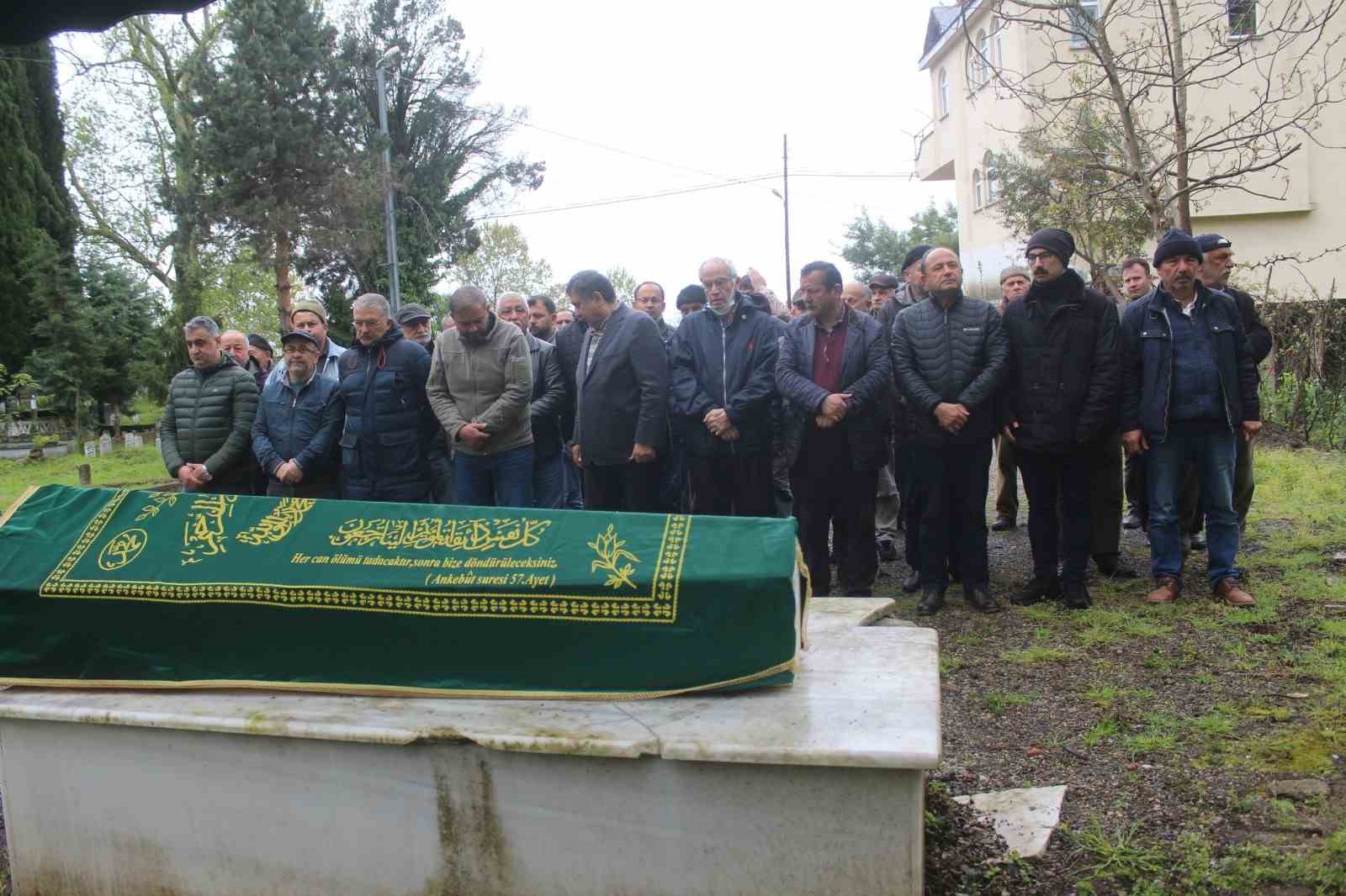 BEDENİNİ KADAVRA OLARAK BİRUNİ ÜNİVERSİTESİ TIP FAKÜLTESİ HASTANESİ’NE BAĞIŞLANAN GAZETECİ
