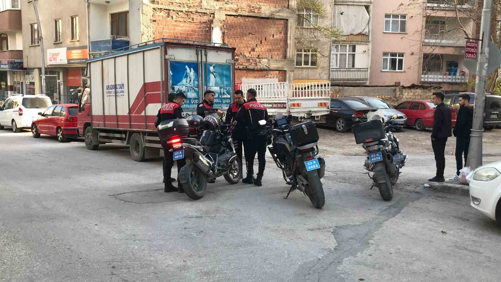 ELAZIĞ’DA MEYDANA GELEN SİLAHLI KAVGADA, BİR KİŞİ YARALANDI