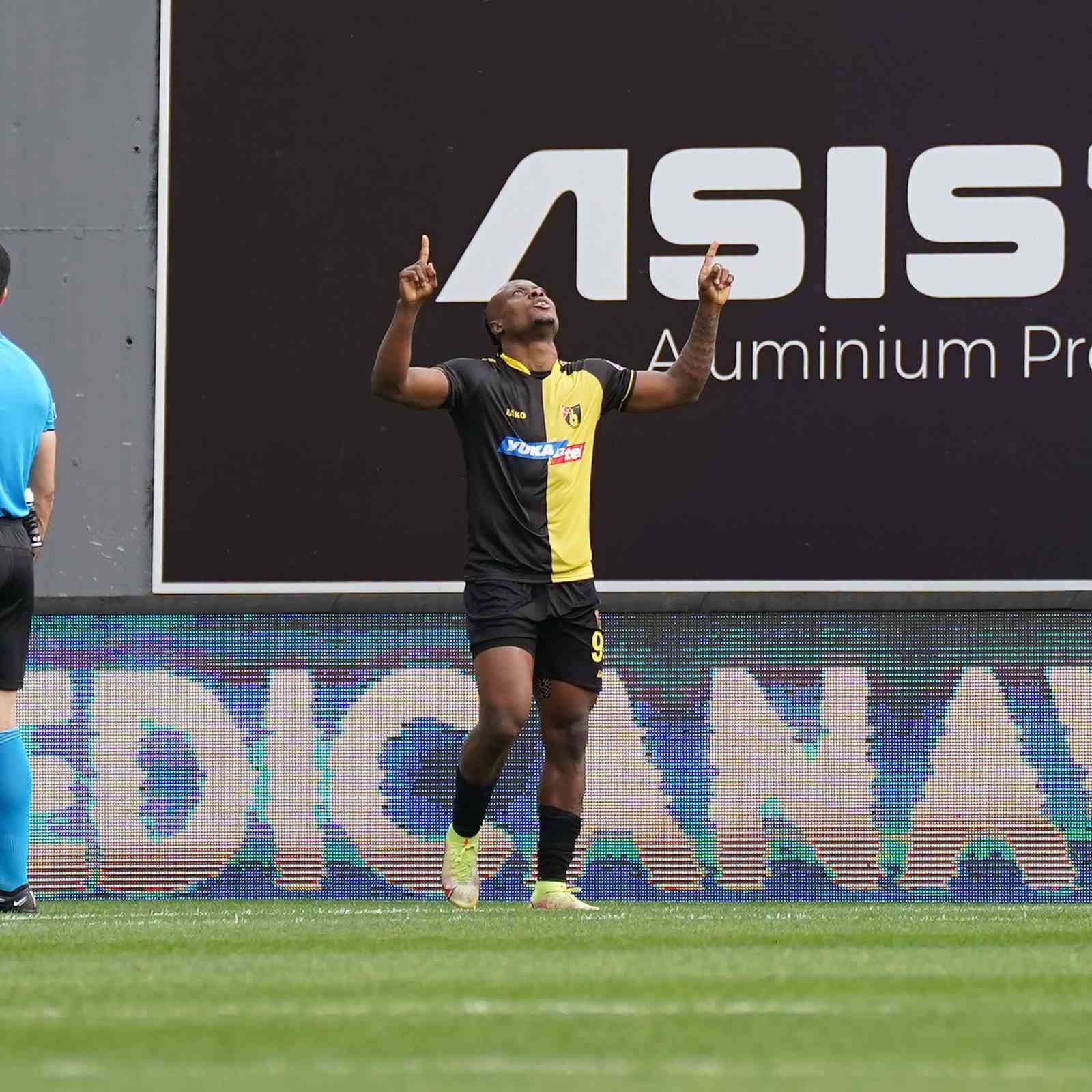 İSTANBULSPOR’UN, SPOR TOTO SÜPER LİG’İN 29. HAFTASINDA KONUK ETTİĞİ BAŞAKŞEHİR’İ