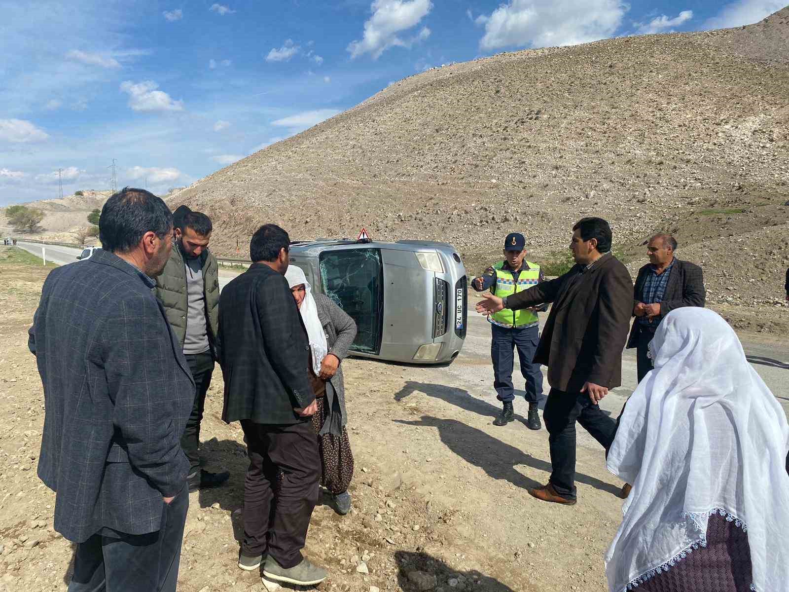 ERZİNCAN’DA TRAFİK KAZASI: 2 YARALI