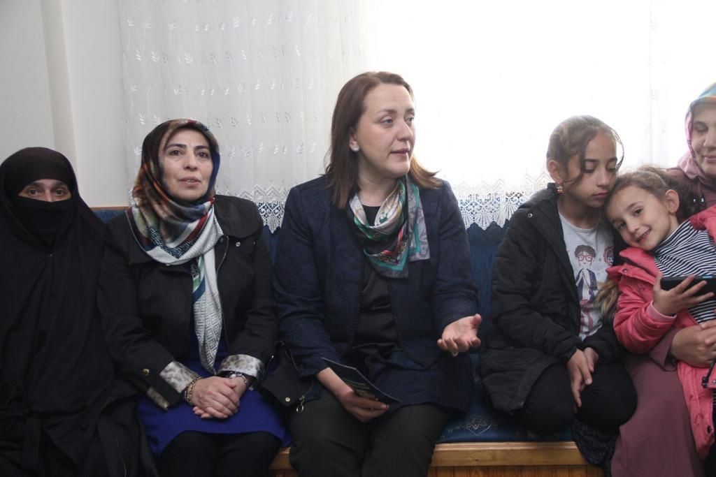 SEÇİM GEZİLERİNİ AŞKALE’DE DEVAM ETTİREN AK PARTİ ERZURUM MİLLETVEKİLİ ADAYI