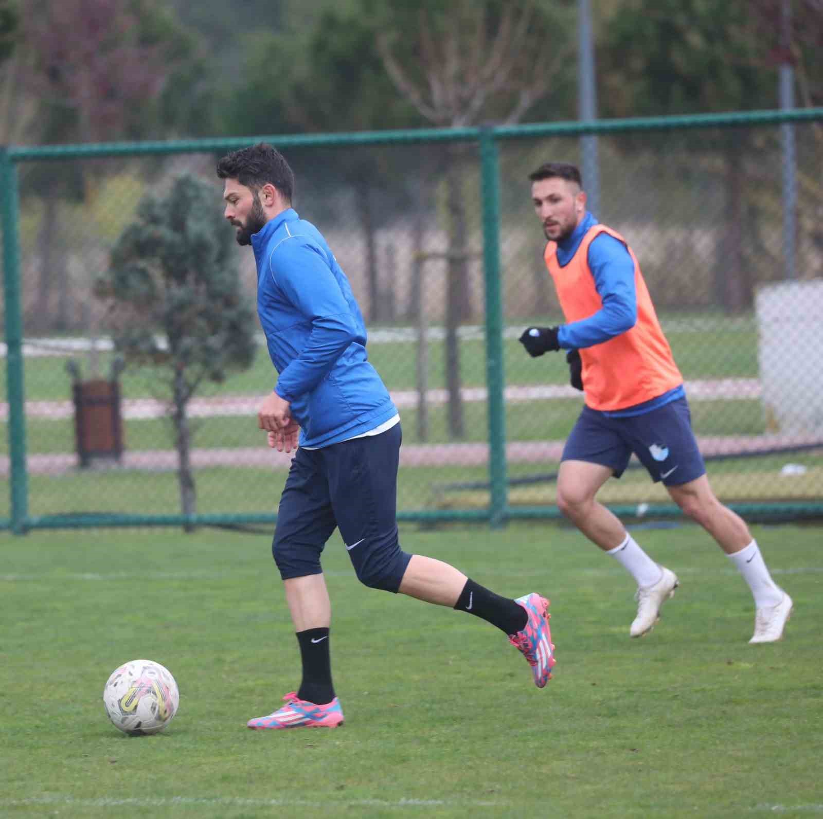 TFF 1. LİGDE ALT SIRALARDAN KURTULMA MÜCADELESİ VEREN ERZURUMSPOR FK’DA