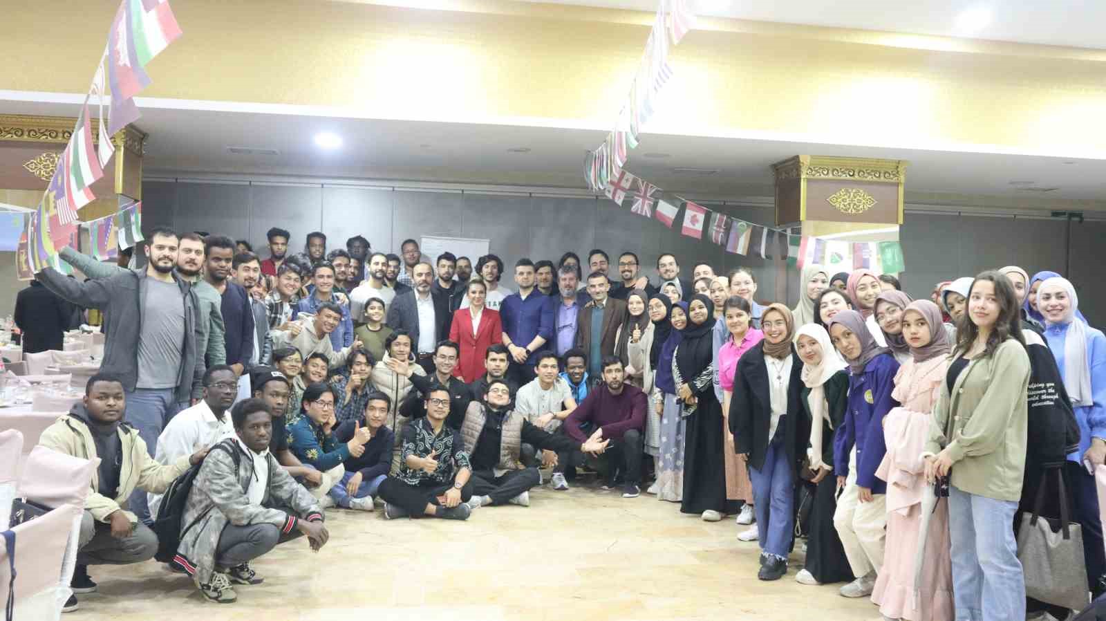ESKİŞEHİR YUNUSEMRE ULUSLARARASI ÖĞRENCİ DERNEĞİ (YURDER) 37 ÜLKEDEN TOPLAM 200