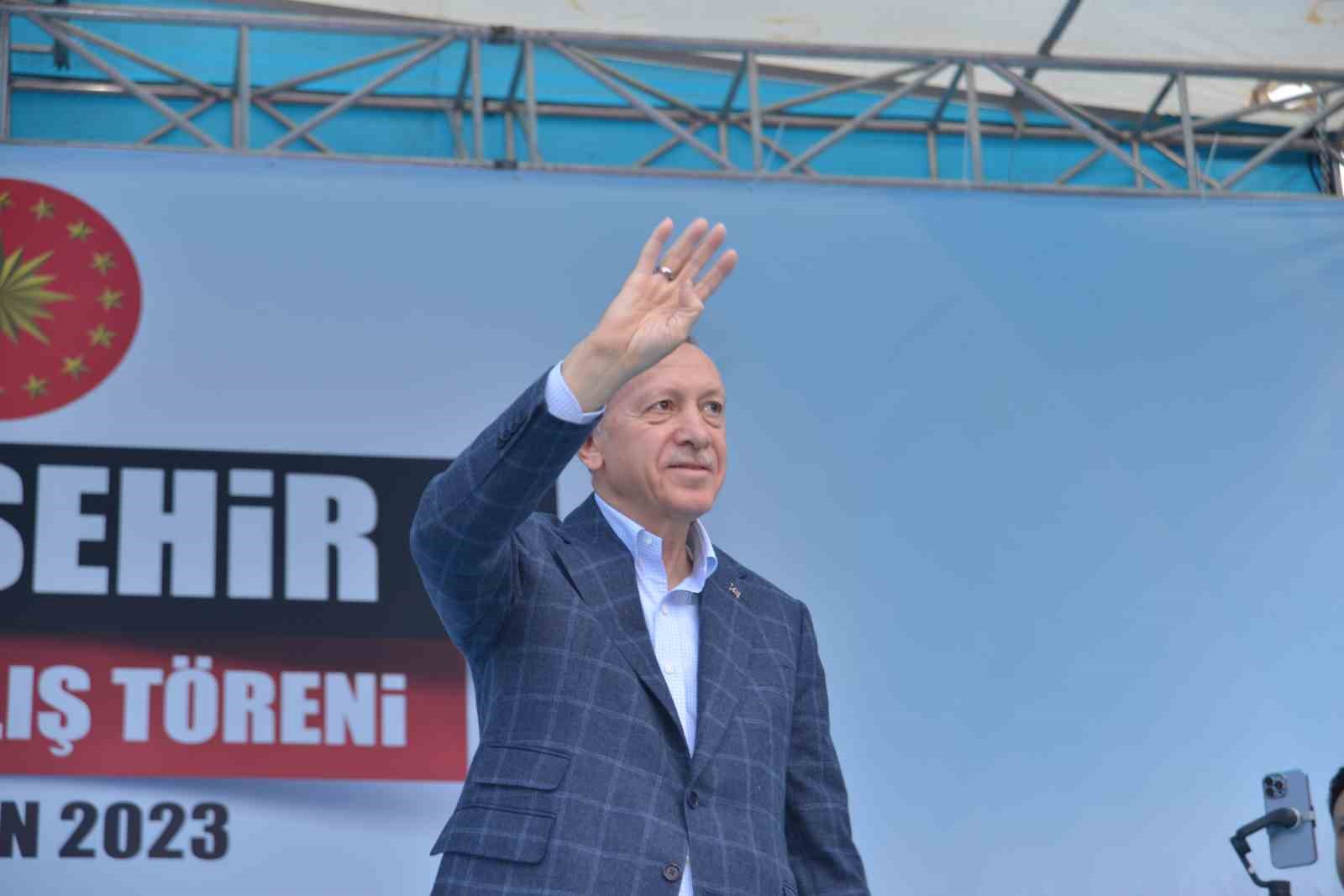 ESKİŞEHİR’DE KONUŞAN ERDOĞAN’IN HEDEFİNDE MUHALEFET VARDI